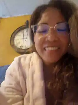 Snapshot of mila38 chatting on October 10, 8:04 am mila38 online show from October 10, 8:04 am