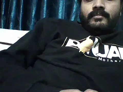 Snapshot of tejvirdhanoa chatting on December 13, 3:43 pm tejvirdhanoa online show from December 13, 3:43 pm