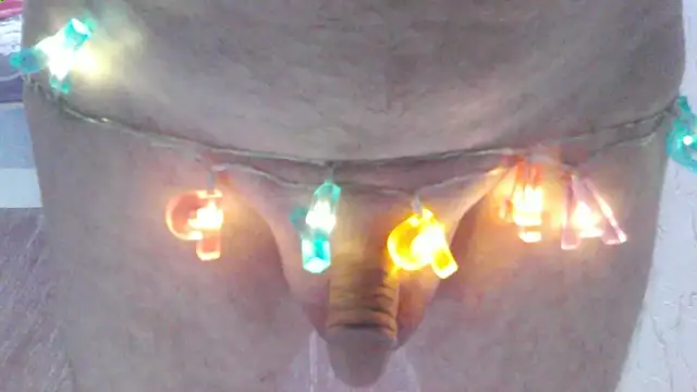 Snapshot of svvs27 chatting on February 26, 10:37 am svvs27 online show from February 26, 10:37 am