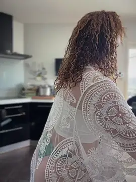 Clara-xoxo online show from February 26, 1:22 pm