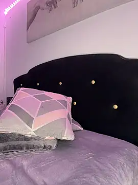 Clara-xoxo online show from March 27, 10:11 pm