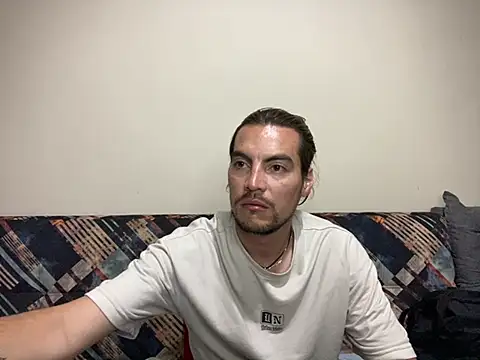Snapshot of Jack_Emily1 chatting on February 25, 1:21 pm Jack Emily1 online show from February 25, 1:21 pm