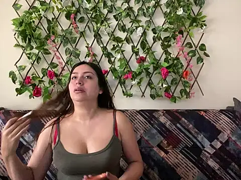 Snapshot of Jack_Emily1 chatting on March 20, 5:15 pm Jack Emily1 online show from March 20, 5:15 pm