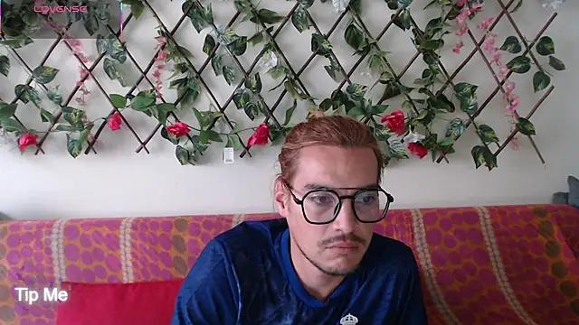 Jack Emily1 online show from April 7, 7:37 pm