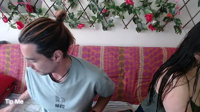 Snapshot of Jack_Emily1 chatting on November 28, 5:02 pm Jack Emily1 online show from November 28, 5:02 pm