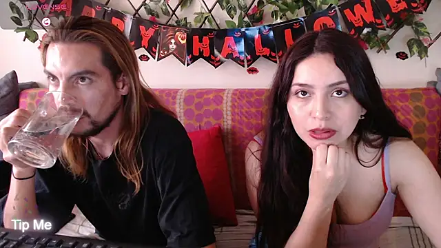 Snapshot of Jack_Emily1 chatting on October 19, 9:06 pm Jack Emily1 online show from October 19, 9:06 pm