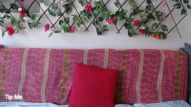 Snapshot of Jack_Emily1 chatting on January 18, 7:06 pm Jack Emily1 online show from January 18, 7:06 pm