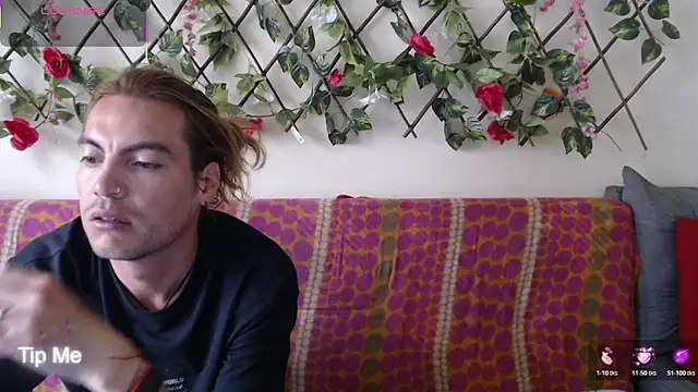 Jack Emily1 online show from December 20, 8:01 pm