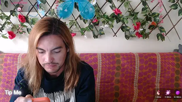 Snapshot of Jack_Emily1 chatting on November 14, 5:49 pm Jack Emily1 online show from November 14, 5:49 pm