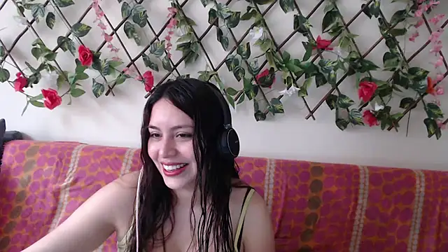 Snapshot of Jack_Emily1 chatting on September 10, 5:23 pm Jack Emily1 online show from September 10, 5:23 pm