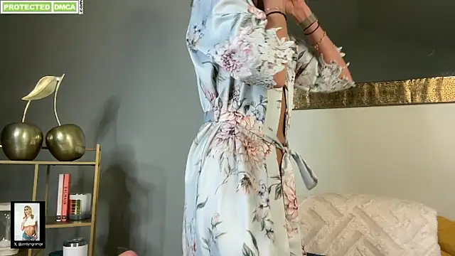 Snapshot of JordynGrange chatting on January 10, 10:46 pm JordynGrange online show from January 10, 10:46 pm