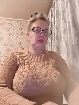Snapshot of Cerd_Ayaz chatting on July 21, 10:33 pm Cerd Ayaz online show from July 21, 10:33 pm
