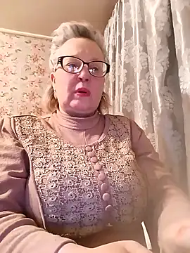 Snapshot of Cerd_Ayaz chatting on February 14, 7:36 pm Cerd Ayaz online show from February 14, 7:36 pm