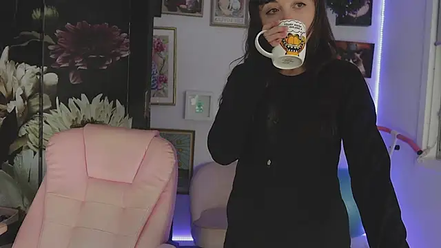 makiyahbelle online show from April 18, 11:23 am
