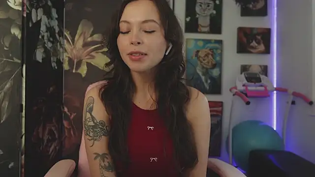 makiyahbelle online show from October 7, 8:04 am