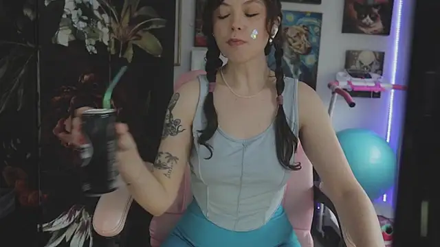 makiyahbelle online show from February 10, 6:01 am