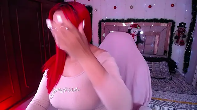 salomecastro  online show from December 16, 2:49 am