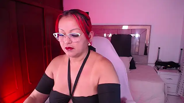 salomecastro  online show from May 29, 3:12 am