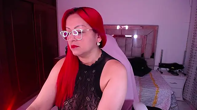 salomecastro  online show from October 22, 3:17 am