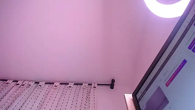 salomecastro  online show from February 5, 2:29 am