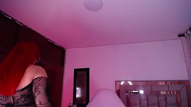 salomecastro  online show from November 19, 3:17 am