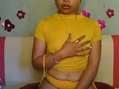 Snapshot of cathy_doll28 chatting on July 6, 4:52 am cathy doll28 online show from July 6, 4:52 am