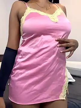 angelwavy online show from December 4, 12:31 am