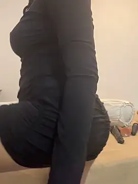 angelwavy online show from April 4, 12:50 am