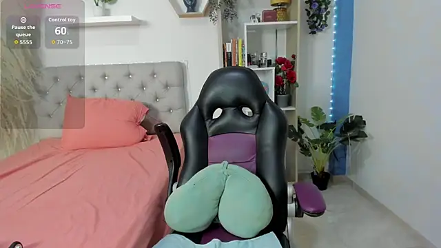 Gaby ortis online show from March 8, 2:04 am