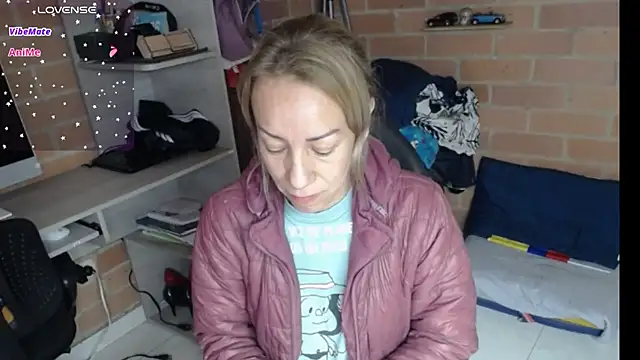 Snapshot of cristin_doll_ chatting on July 8, 2:51 pm cristin doll online show from July 8, 2:51 pm