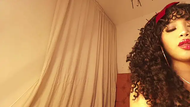 Snapshot of kathleen_brown chatting on February 14, 8:42 pm kathleen brown online show from February 14, 8:42 pm