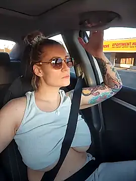 HollyTattoo online show from December 5, 9:55 pm