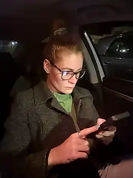 HollyTattoo online show from December 7, 12:25 am