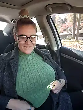 HollyTattoo online show from December 6, 5:28 pm