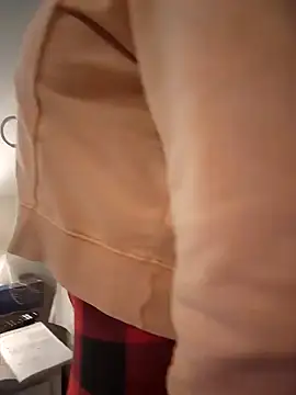 HollyTattoo online show from January 13, 10:47 am