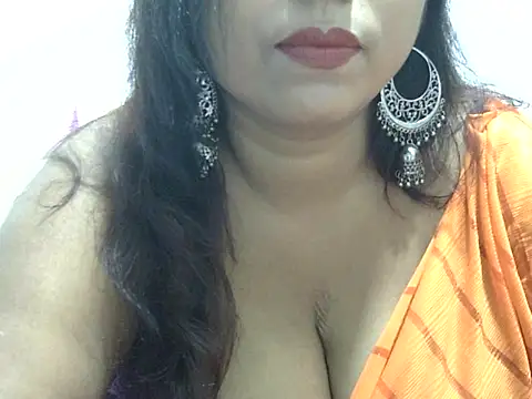 Snapshot of ROSEE_MERRYYYY chatting on October 11, 9:43 am ROSEE MERRYYYY online show from October 11, 9:43 am