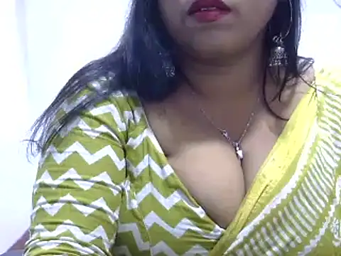 Snapshot of ROSEE_MERRYYYY chatting on February 25, 12:38 pm ROSEE MERRYYYY online show from February 25, 12:38 pm