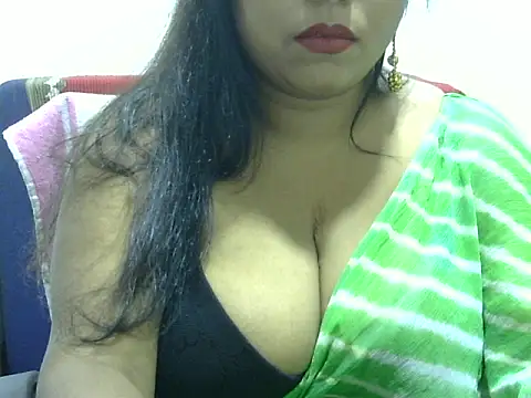 Snapshot of ROSEE_MERRYYYY chatting on September 9, 1:53 pm ROSEE MERRYYYY online show from September 9, 1:53 pm