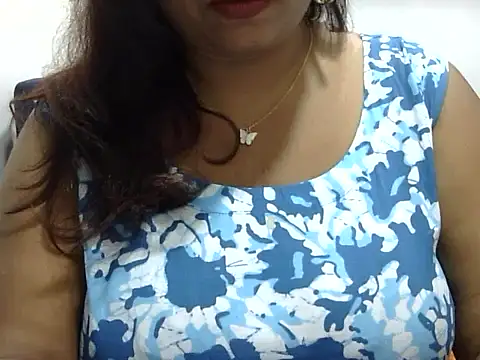 Snapshot of ROSEE_MERRYYYY chatting on October 4, 1:34 pm ROSEE MERRYYYY online show from October 4, 1:34 pm