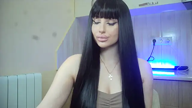Snapshot of Lady_Joli chatting on May 28, 6:25 pm Lady Joli online show from May 28, 6:25 pm