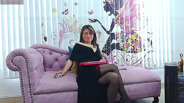 Snapshot of MarcelaFlores chatting on May 11, 4:04 pm MarcelaFlores online show from May 11, 4:04 pm