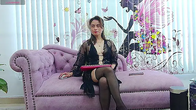 Snapshot of MarcelaFlores chatting on April 30, 2:46 pm MarcelaFlores online show from April 30, 2:46 pm