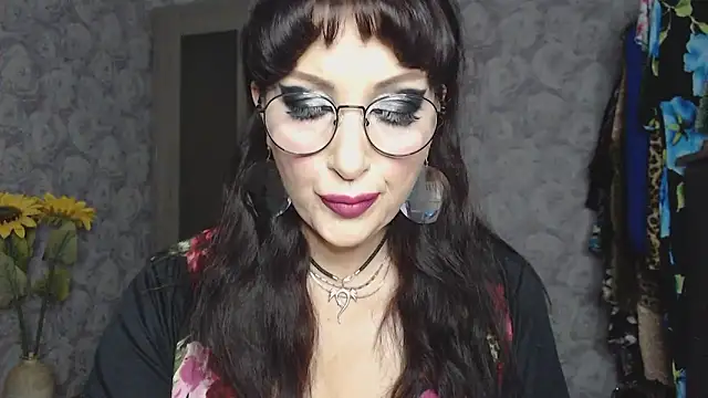 Snapshot of Aziza1 chatting on September 16, 2:18 pm Aziza1 online show from September 16, 2:18 pm