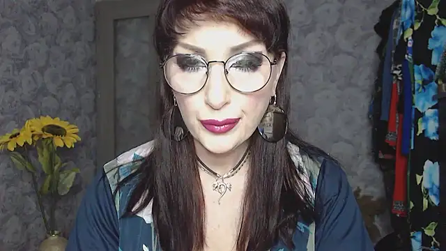 Aziza1 online show from May 6, 2:10 pm