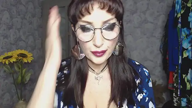 Aziza1 online show from May 2, 2:00 pm