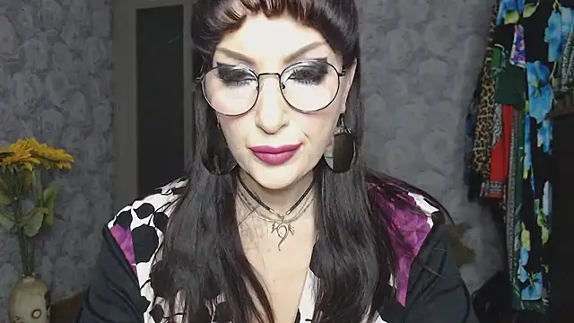 Aziza1 online show from February 3, 1:38 pm