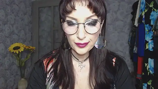 Aziza1 online show from May 10, 1:46 pm
