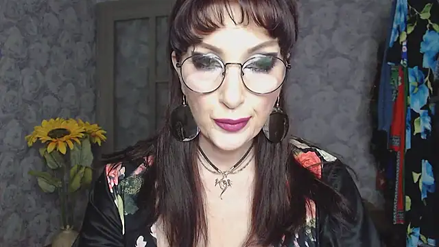 Aziza1 online show from May 27, 2:13 pm