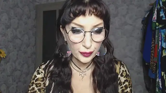 Aziza1 online show from December 20, 3:04 pm