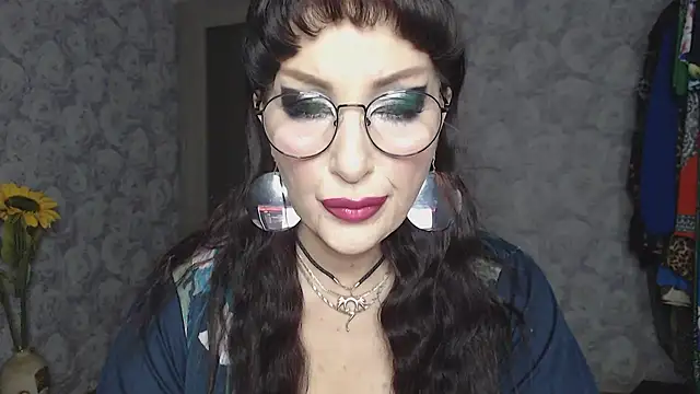 Aziza1 online show from December 17, 11:59 am